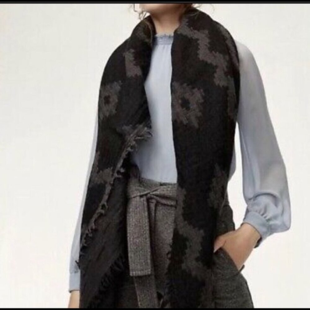 Aritzia Wilfred Blanket Wool Scarf Shawl Mosaic Shawl Wrap Throw Boho Cozy Warm